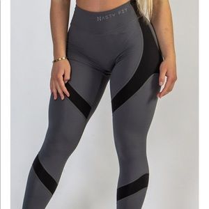 Grey/black nasty fitt leggings